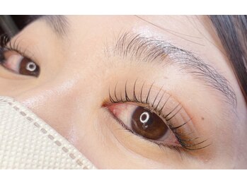 プイ(pui)/韓国風束感まつ毛パーマ