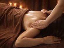 ベルの雰囲気（つらい首肩こり、足のむくみをしっかり流してほぐします。）