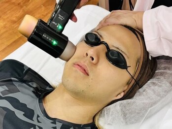 ラブ アンド ピース(Love&Peace)の写真/【ガッツリ抜けるメンズ脱毛】通常のエステサロン脱毛とは別次元の専門機関Dr.監修マシンで剛毛も安心◎