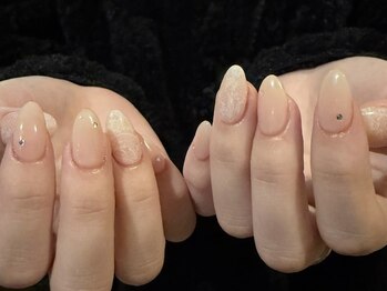 ノラ ミナミアオヤマ(NORA MINAMIAOYAMA)/シンプルレースネイル