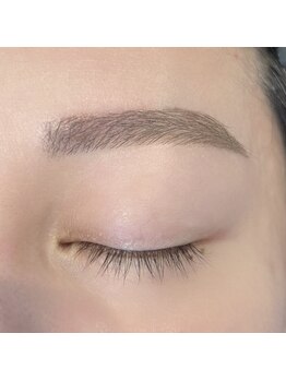 ビューステージ アイブロウサロン 新宿東口/ハッキリアーチ