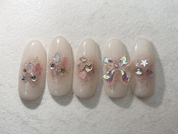 アイビー(Aivy)/キラキラチークネイル