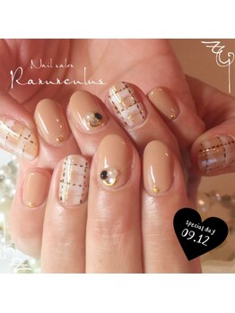 ラナンキュラス(Ranunculus)/ミルクティー☆チェック♪