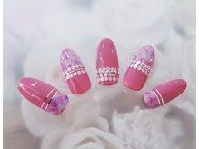 ネイルサロンシャネイル/ふわふわフラワー