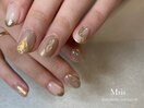 Beige nuance nail