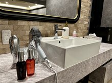 シェルラスパ(SHELL LA SPA)/鏡台前