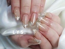 リス ネイルアンドビューティー(LYS)の雰囲気（「仕事中もふと見て気分があがる指先を」）
