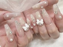 ラビィ(Raviy)/ビジューネイル