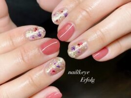 春の華奢な押し花デザイン！