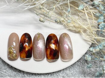 ネイルルームシャイン/