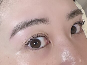 アンフルール ミー(Un Fleur mee)/まつげパーマ＋眉毛Wax