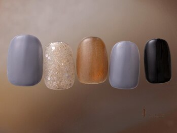 モードシンプル冬ネイル