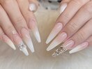 Green Nail salon
