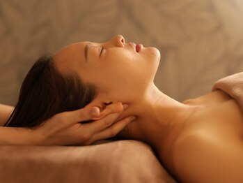 フローラ スパ(FLORA SPA)の写真/仕事や家事の疲れに、ほんの少しの贅沢を。完全個室の静かな空間で、リラックスできるご褒美時間を。