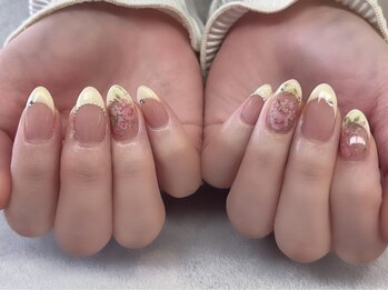 イエローフレンチ×お花ネイル♪