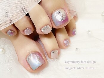asymmetry foot design