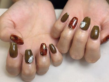 レノヴィア(Re:novia)の写真/季節を彩る多彩なアートをご用意。トレンドのオーロラやニュアンスも思いのまま。完全個室で贅沢なひととき