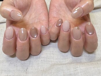アミー(Ammy)の写真/「大人女性に人気♪上品ネイル×丁寧な施術★仕事帰りにも通いやすい」