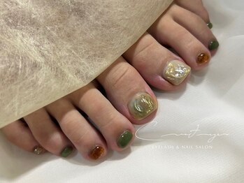 クレセントアイアンドネイル 天神大名店(Crescent Eye&Nail)/