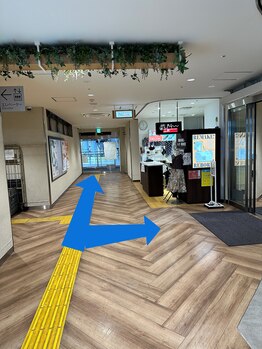 エムリシェ(M.riche)/サロンまでの道のり（３）