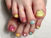 ブリスフルハピネス(Blissful happiness)/花火カラフルフットネイル