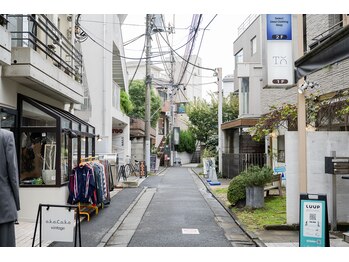 ブーケブラン 下北沢(BOUQUET BLANC)/店舗前の通り