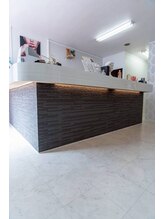 クレビア(CREBIA)/【シミ・シミケア専門店】沖縄県