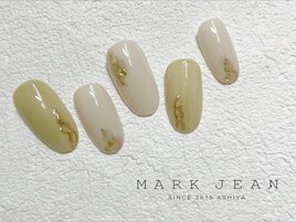 36. ピスタチオ マーブル ネイル