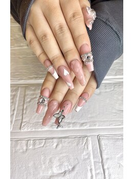 エスフィーネイルサロン ブリーユ(Esfy nailsalon Brille)/