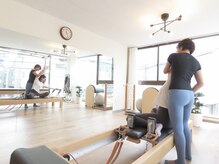 ピラティスユー(PILATES U)/マシンピラティス施術写真
