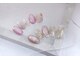 ディバイン ネイルズ(DIVINE NAILS)の写真/抜け感ある大人可愛いデザイン＆300色以上のカラーで何度でも見返したくなる指先に。美爪ケアで仕上がり◎