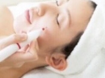 トータルエステ ユキ(YUKI)の写真/これまでの常識をくつがえす!シミにアプローチ◎最新機器導入★季節問わず年中いつでも可♪月に一度も◎