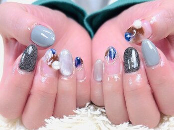 シチ ネイル(shichi nail)/シンプルデザイン