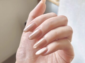 ブレスネイル(brace Nail)の写真/【ウォーターケア込マグネットネイル¥8,500】指先を美しく魅せるための繊細でシンプルなデザイン。[表参道]