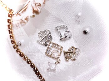 アール(R’)/new!!ブランドロゴ♪