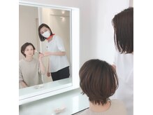 ポーラ ザ ビューティ ららぽーと立川立飛店(POLA THE BEAUTY)の雰囲気（エステ後のメークサービスもお任せください！話題のコスメあり♪）