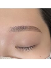 ビューステージ アイブロウサロン 新宿東口/平行デザイン