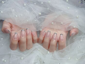 ブリー(Brille)/ガラスフレンチネイル