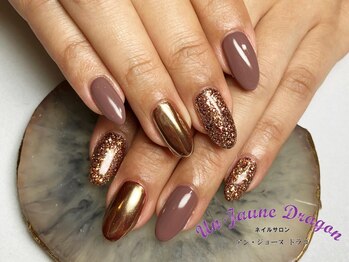 アン ジョーヌドラゴ/シンプル☆ブラウンネイル