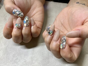 ネイルアンドアイラッシュ シヴァ(Siva)/キラキラ埋め尽くしネイル