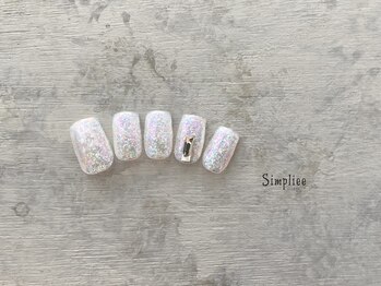 韓国　ビジューネイル