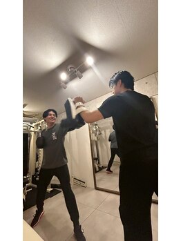 精神と時のジム 福岡天神店/楽しくボクササイズ!