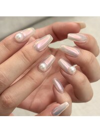 mirror nail