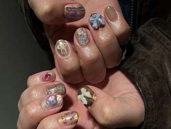 オマモリ ネイル 心斎橋店(omamori nail)の写真/アート初心者～こだわりある方まで◎豊富なカラーとこだわりの商材で魅せる細かなニュアンスネイルが得意！