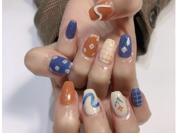 クリスタルネイルサロン(Crystal Nail)/小花ネイル