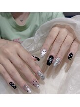 ユリ(yuri)/ネイルデザイン