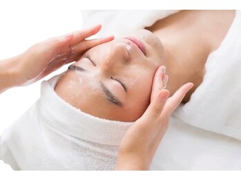 ティパニボーテ(Tipani Beaute')の写真/【毛穴も肌印象も】整えるメンズ肌ケア