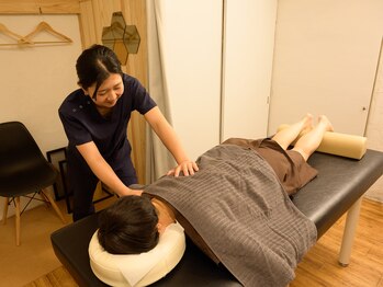 FORT鍼灸院【美容鍼灸/肩こり/腰痛】の写真/デスクワークで溜まった眼精疲労や首肩こりを解消！深部まで届く鍼灸で、重い身体をスッキリ軽く♪
