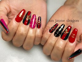 ブランド風☆スタッズネイル