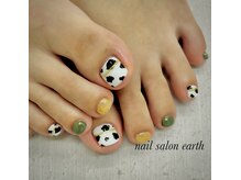 アース(Earth)/秋のフットネイル